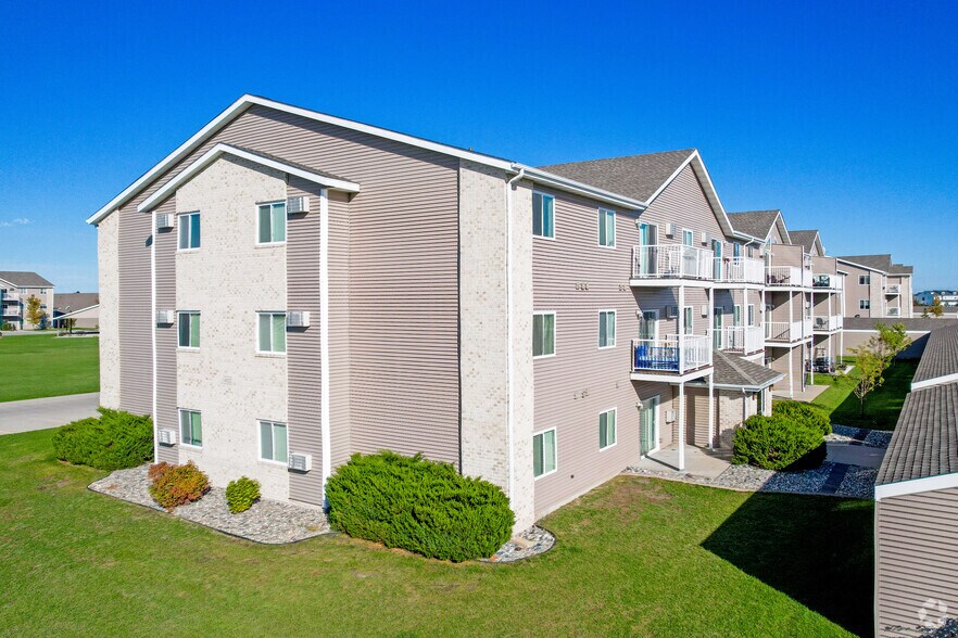 The Summers at Osgood Apartments 44524522 47th St S Fargo ND 58104