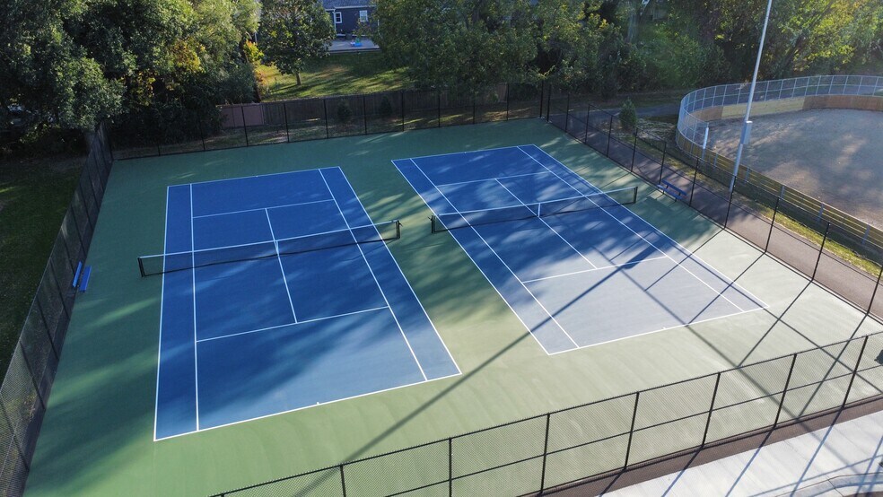Tennis courts - 8434 Colfax Ave S