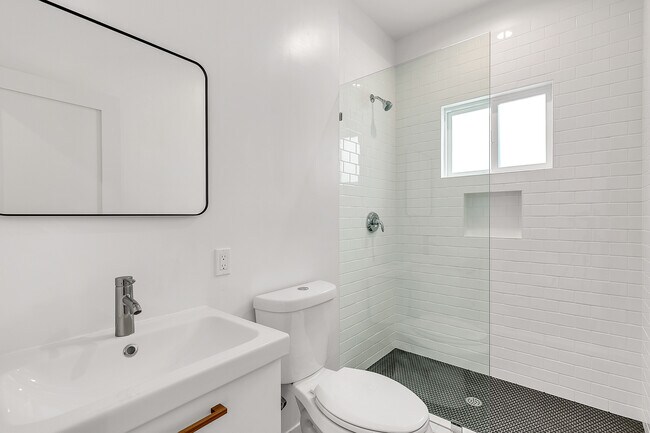 Building Photo - 3700 W Sunset Blvd