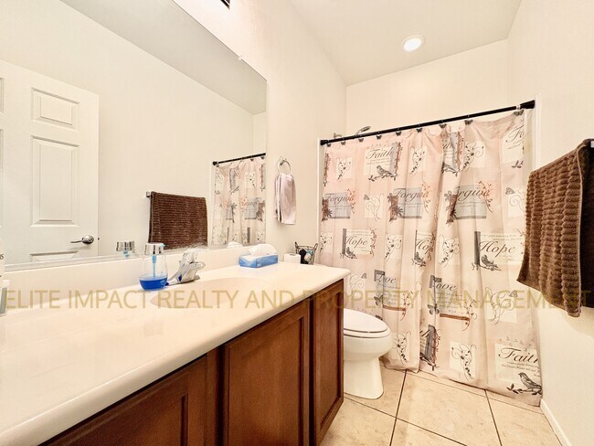 Building Photo - 10728 E Sanctuary Ridge Ln