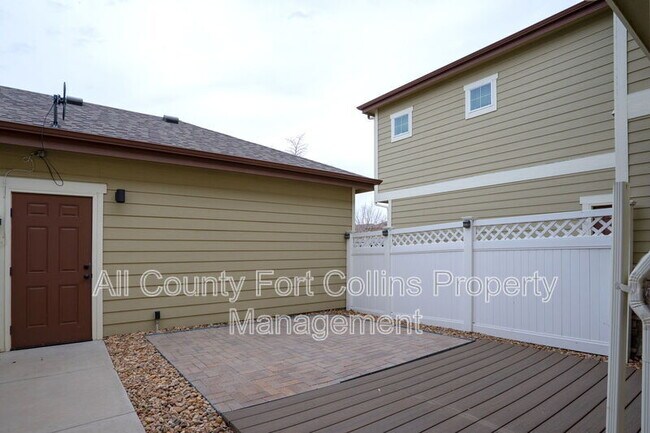 Building Photo - 5020 Cinquefoil Ln