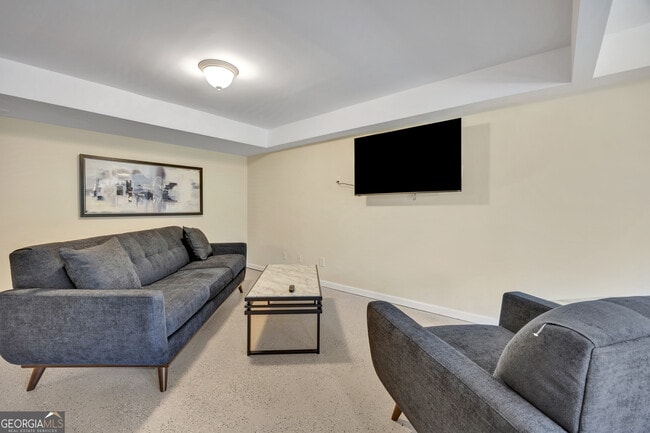 Building Photo - 3442 Skyland Dr