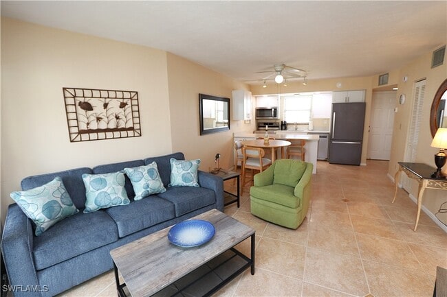 Building Photo - 1023 Anglers Cove