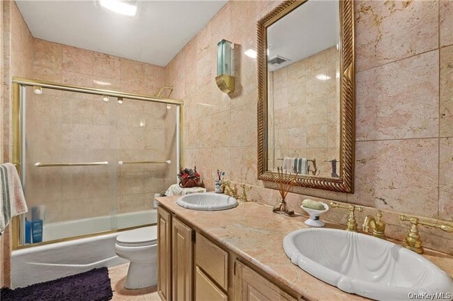 Building Photo - 194 Westchester Ave