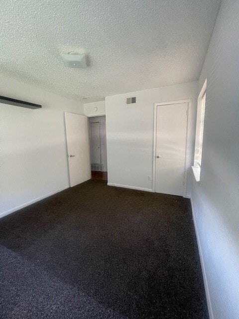 Building Photo - 12249 High Point Cir