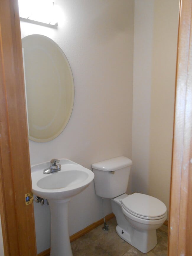 Building Photo - 20946 Lupine Ave