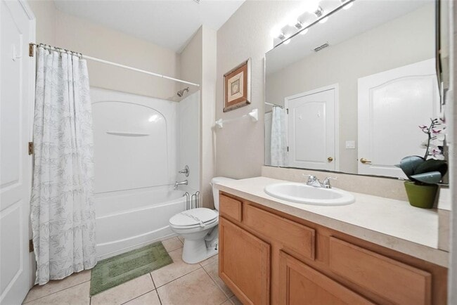 Building Photo - 2402 Caravelle Cir