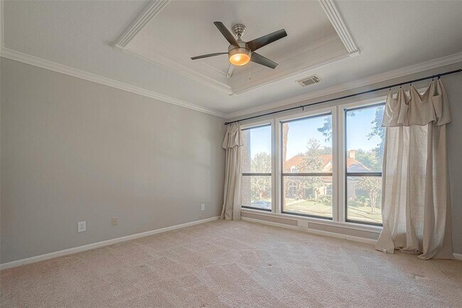 Building Photo - 15714 Sylvan Lake Dr
