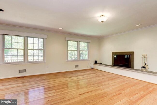 Building Photo - 11220 Broad Green Dr