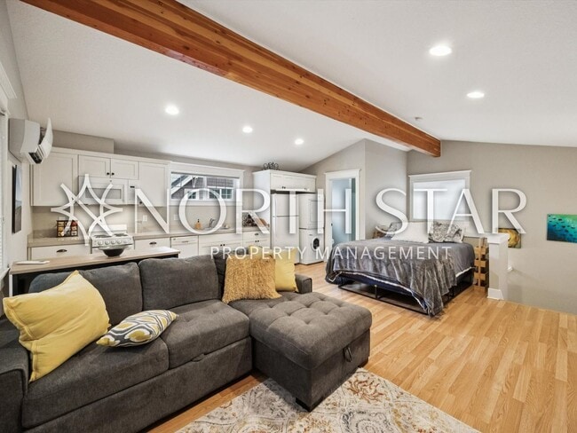 Building Photo - Exceptional Custom Home with Fully Appointed ADU in Prime John’s Landing Location