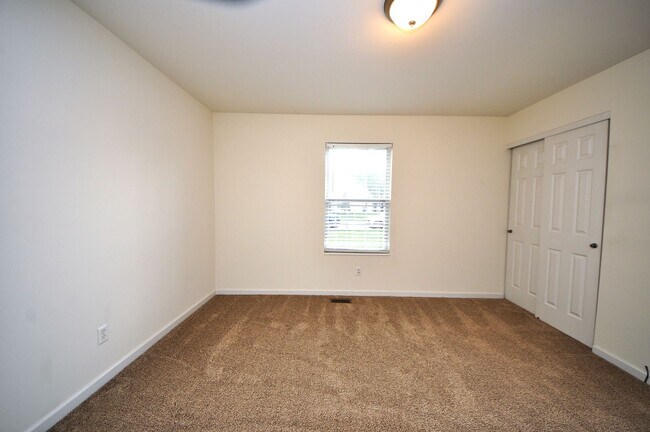 Building Photo - 131 Choctaw Dr