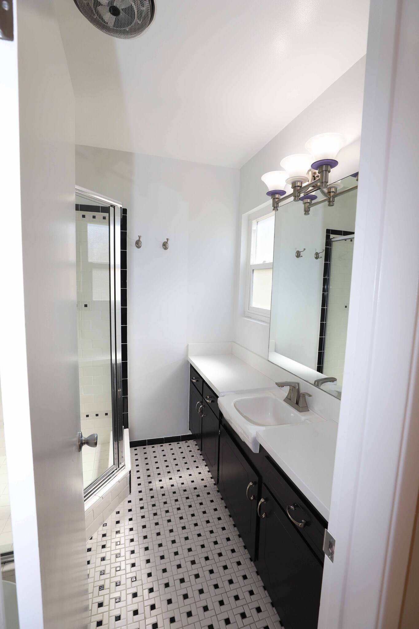 Building Photo - 1025 S Sherbourne Dr