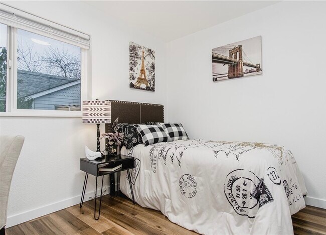 Building Photo - 9250 15th Ave SW