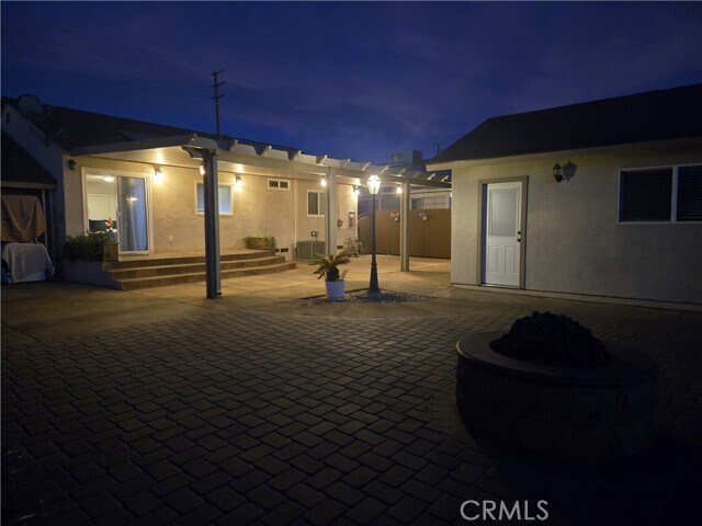 Building Photo - 10422 Mountain View Ave