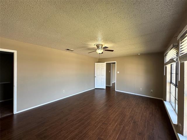 Building Photo - 6109 Cypress Dr