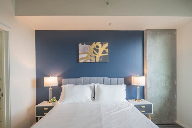 Building Photo - 814 N 4th St