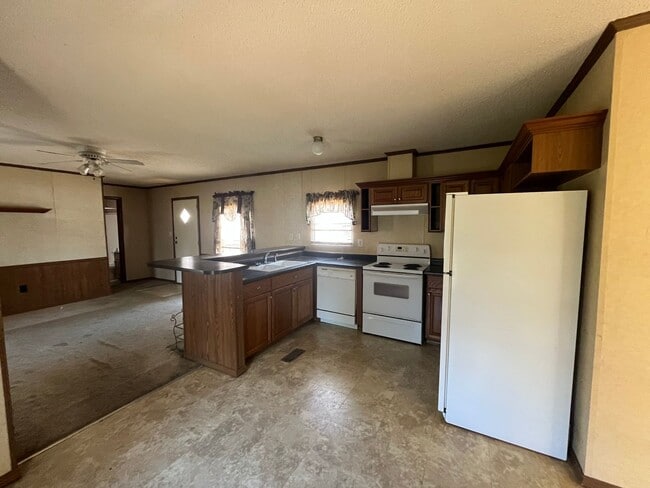 Building Photo - Sherwood Rental