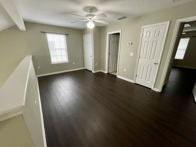 Building Photo - 4434 Gearhart Rd