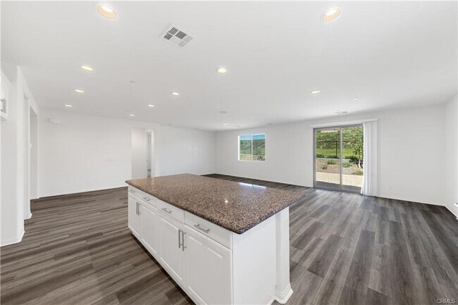 Building Photo - 2022 Built 4 bedroom WILDOMAR home for LEASE!