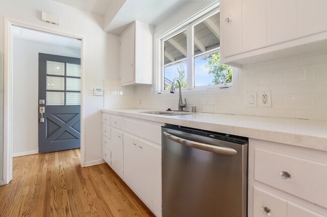 Kitchen w/ New Appliances - 4059 Woodman Cyn