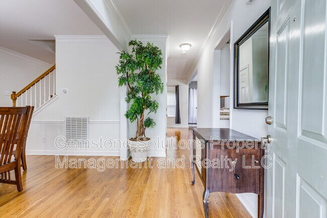 Building Photo - 1024 Belcor Dr