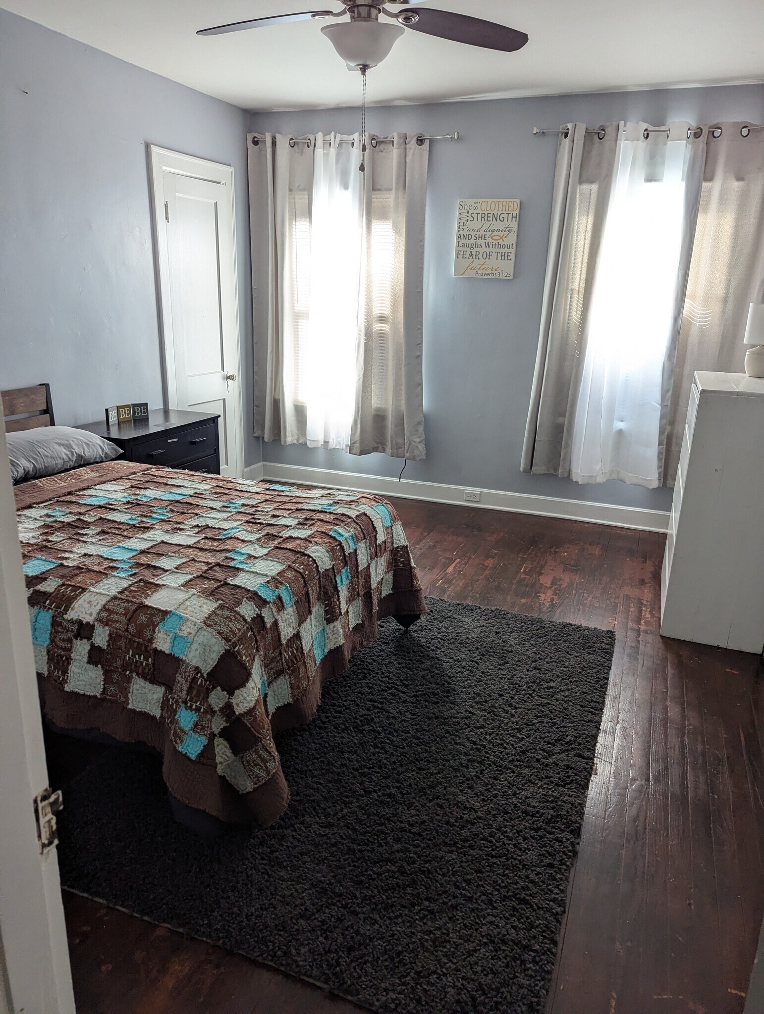 Building Photo - 208 Sutton St