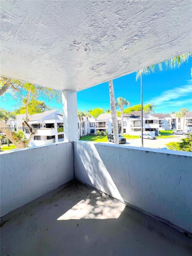 Building Photo - 8888 SW 131st Ct