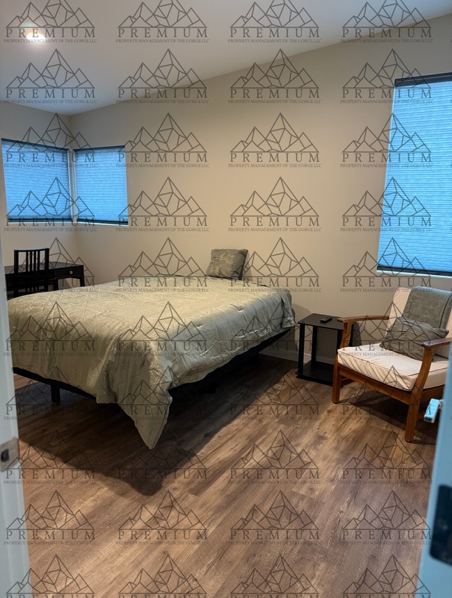 Building Photo - 3 BED 2 BATH FULLY FURNISHED HOME!!!