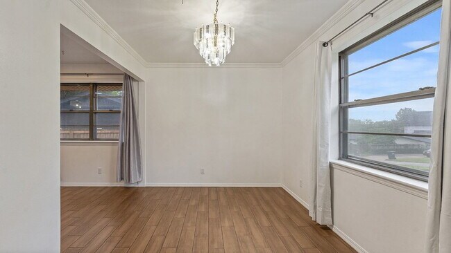 Building Photo - Simply one of those older 3-Bedroom Springdale treasures that you must see.  A three bed / two bath