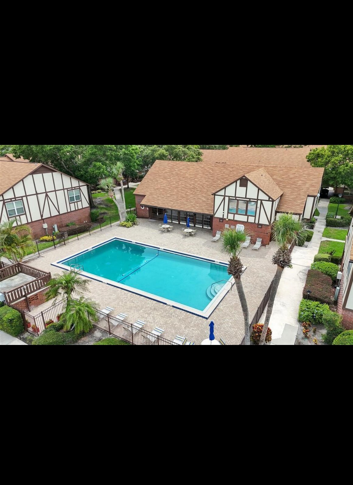 Building Photo - 5323 Hansel Ave