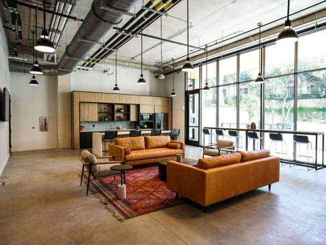 Building Photo - 1221 S Congress Ave