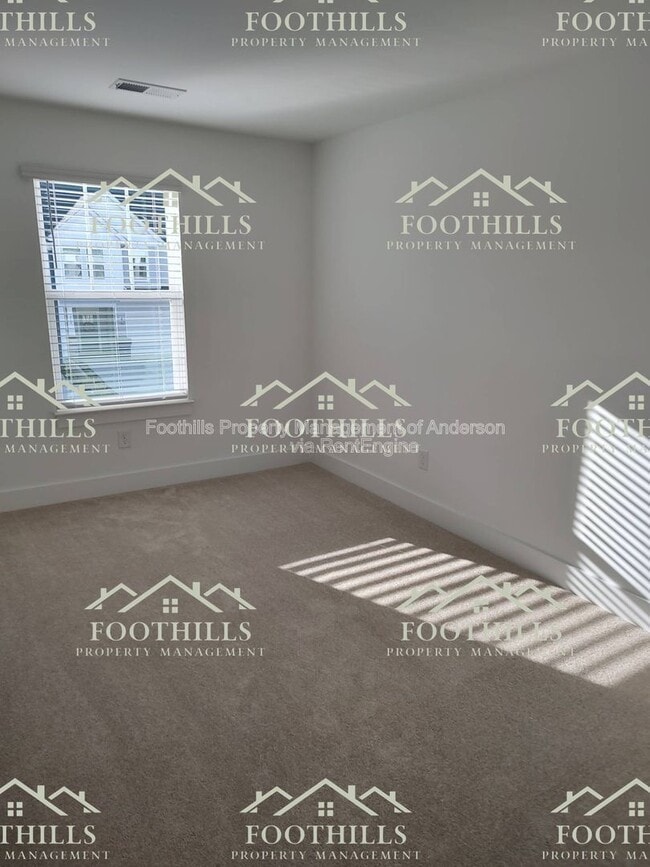 Building Photo - 267 Silo Rdg Dr