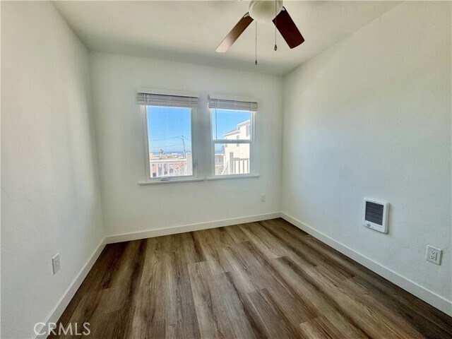 Building Photo - 908 Manhattan Ave