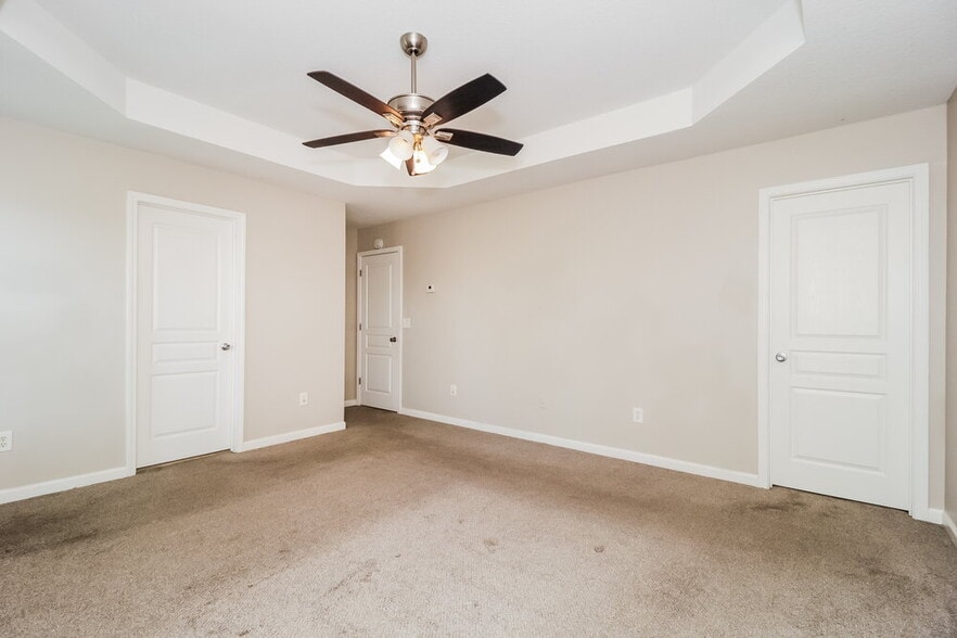 Building Photo - 340 Darbys Run Ct