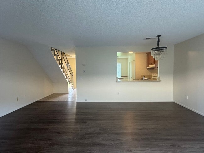 Building Photo - 4722 Knickerbocker Ln
