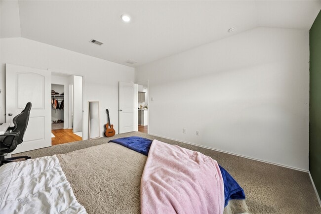 Building Photo - 15726 Majestic Evergreen Wy