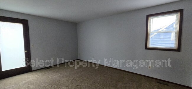 Building Photo - 6208 Landmark Dr