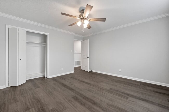 Building Photo - Sherwood Rental