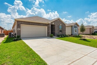 Building Photo - 2815 Icarus Dr