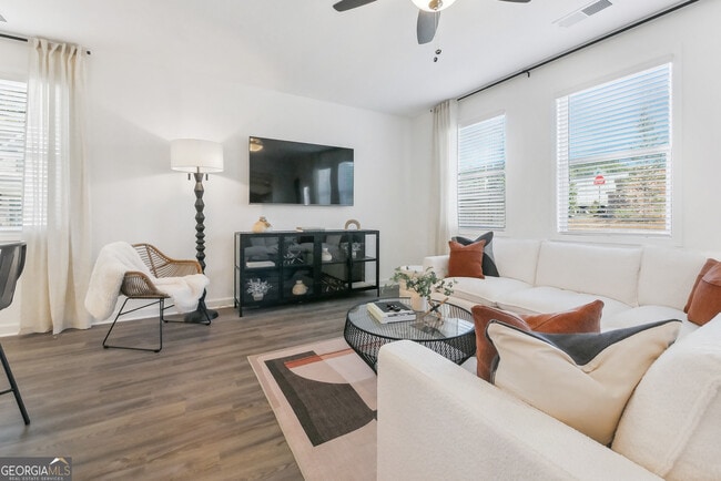 Building Photo - 4051 Denton Dr