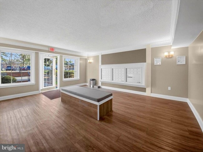 Building Photo - 7680 Tremayne Pl