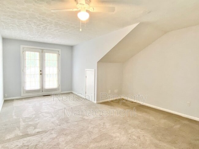 Building Photo - 23 Riverchase Dr