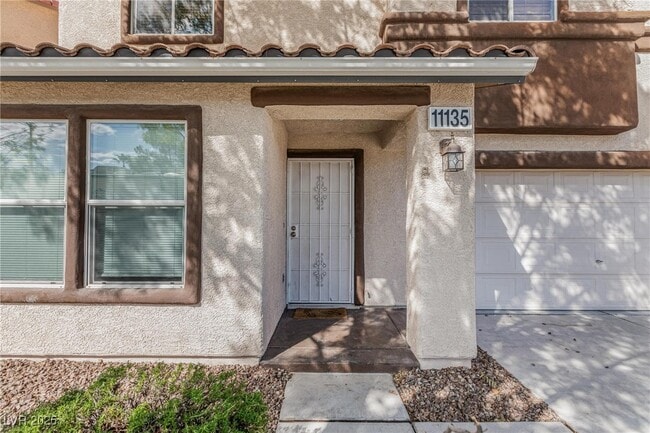 Building Photo - 11135 Alora St