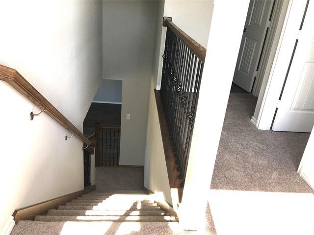 Building Photo - 601 Long Prairie Dr