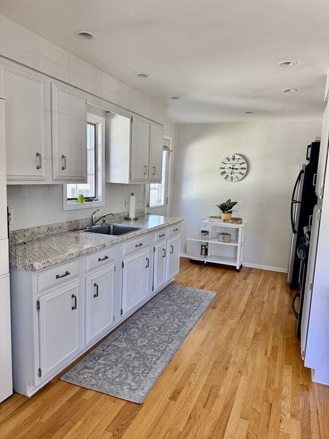 Building Photo - 15 Welch Terrace