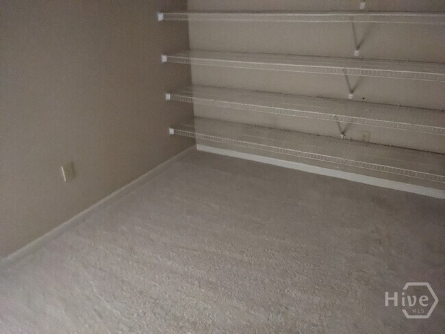 Building Photo - 170 Woodhaven Ridge