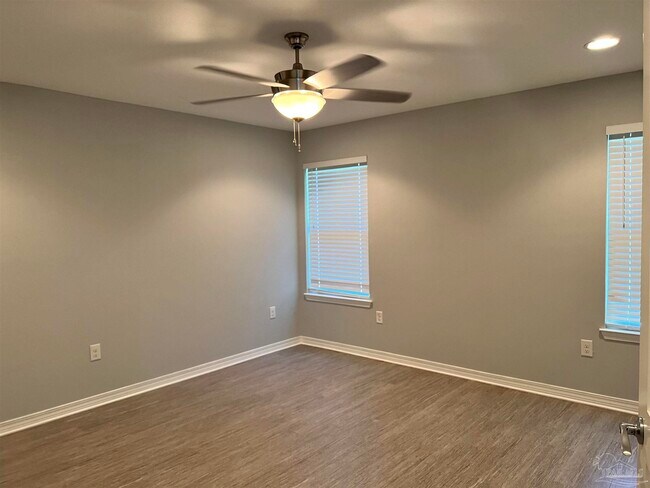 Building Photo - 5335 Broad St