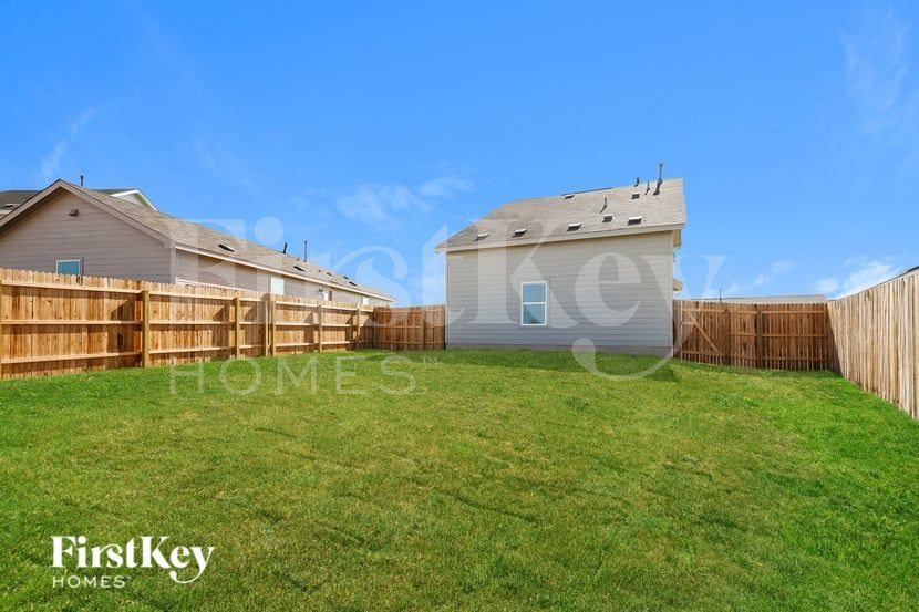 Building Photo - 7383 Cultivator Way
