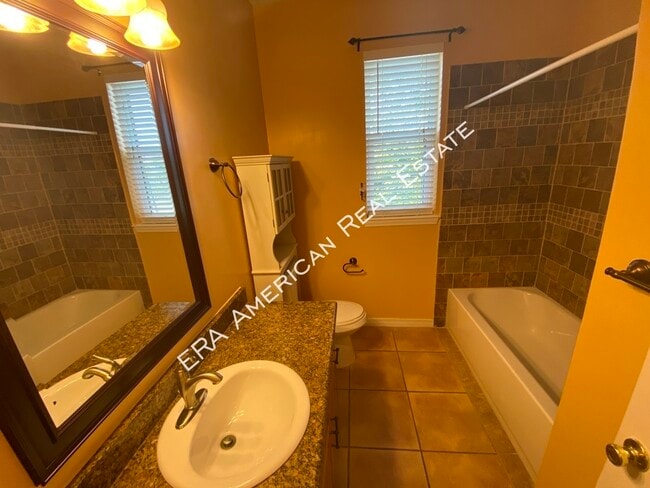 Building Photo - 2080 Biscayne Blvd