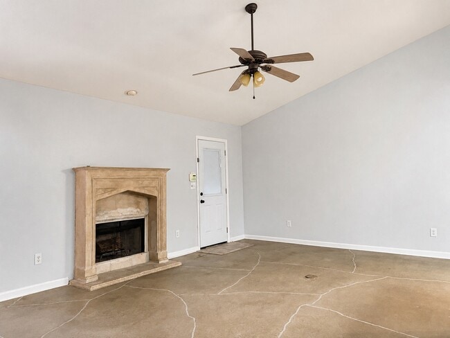 Building Photo - 1248 Westfield Ln